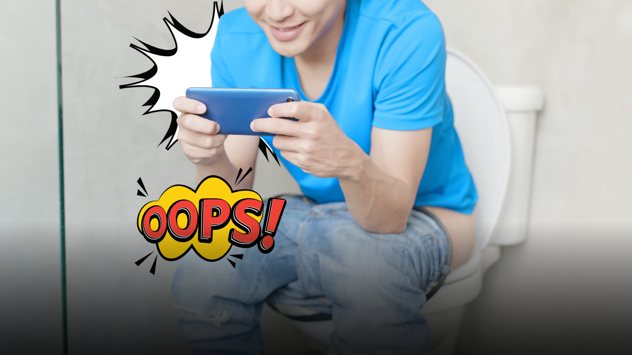 Smartphone in bagno? L’abitudine “innocente” che può danneggiare la salute