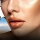 Il "latte make-up" è il nuovo segreto per un'estate glow