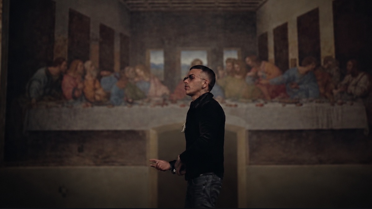 Sfera Ebbasta al Cenacolo vinciano